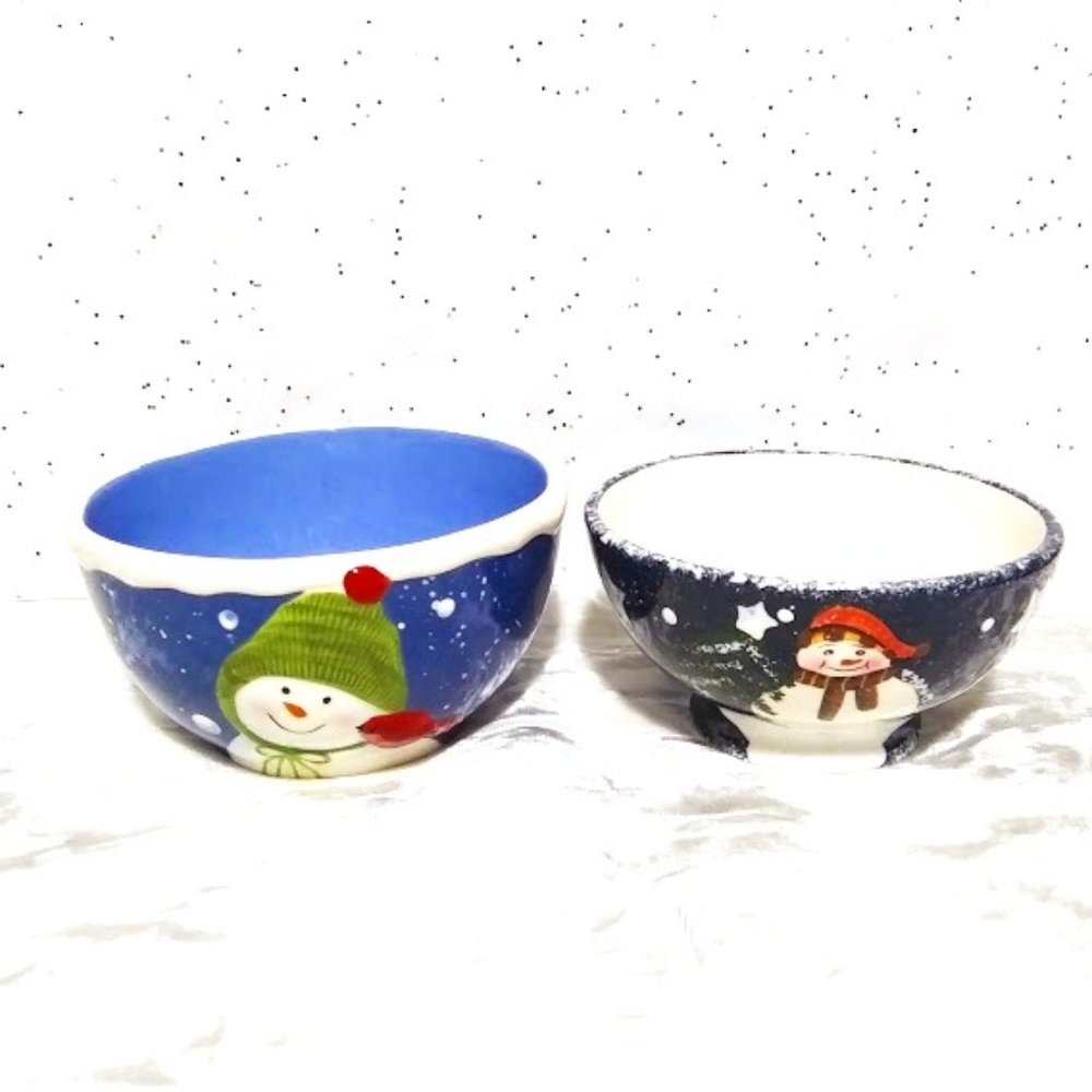BLUE SNOWMAN BOWLS*SET OF TWO*CERAMIC*ONE SKY BLUE*ONE DARK BLUE*